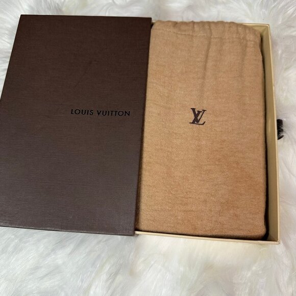 Authentic Louis Vuitton Vernis Sarah Continental Wallet - NEW! - Picture 13 of 13